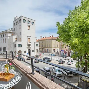 Polai Center , Pola Croazia